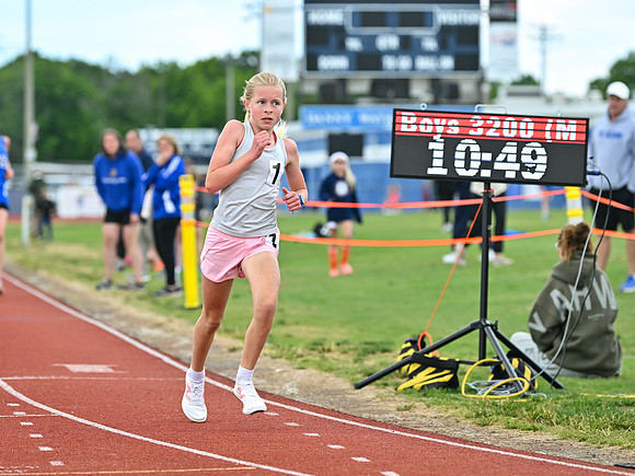 5/2/26 HXN T&F 3200m