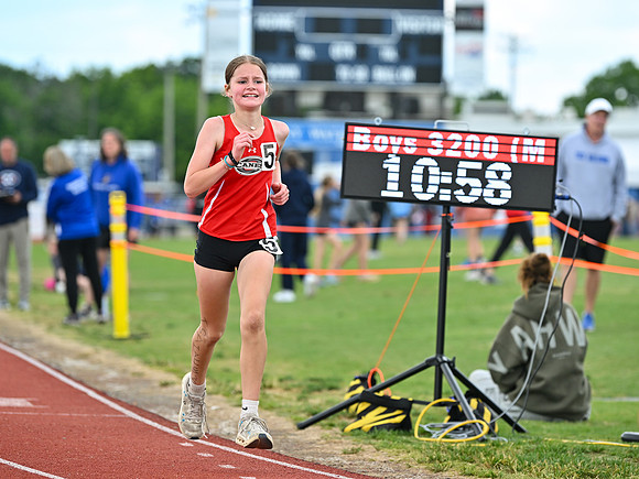 5/2/26 HXN T&F 3200m